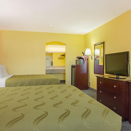 Quality Inn Carthage Eksteriør bilde
